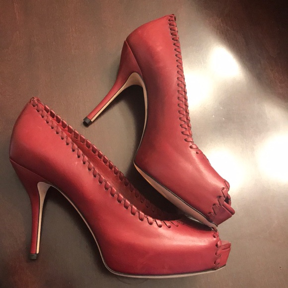 Gucci heels PERFECT CONDITION - Picture 8 of 8